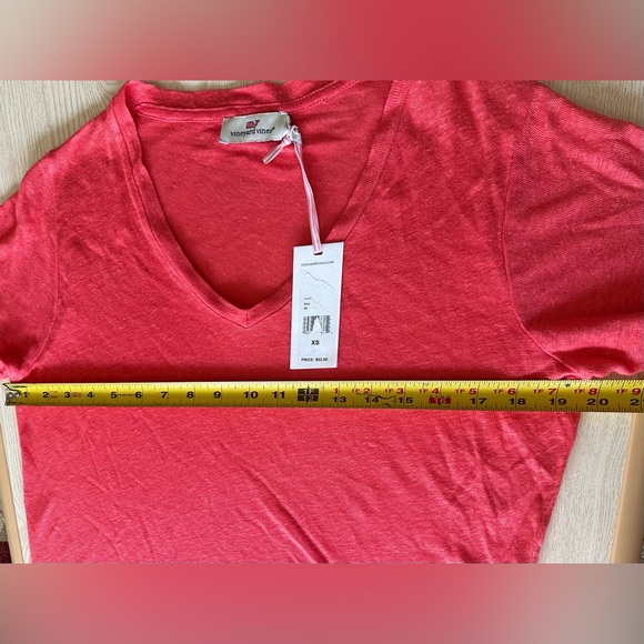 Vineyard Vines T-shirt 100% linen peach/coral color - Picture 4 of 9